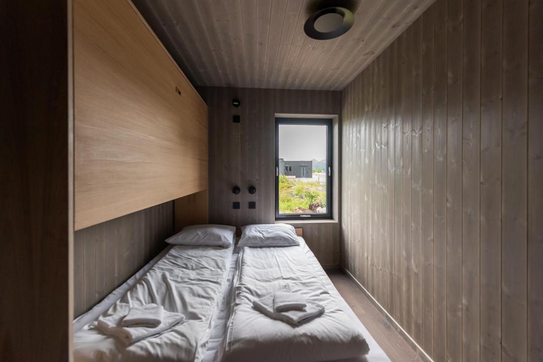 Hoda Cabin - Luxury Lodge With Jacuzzi And Sauna Lyngværet Exterior photo