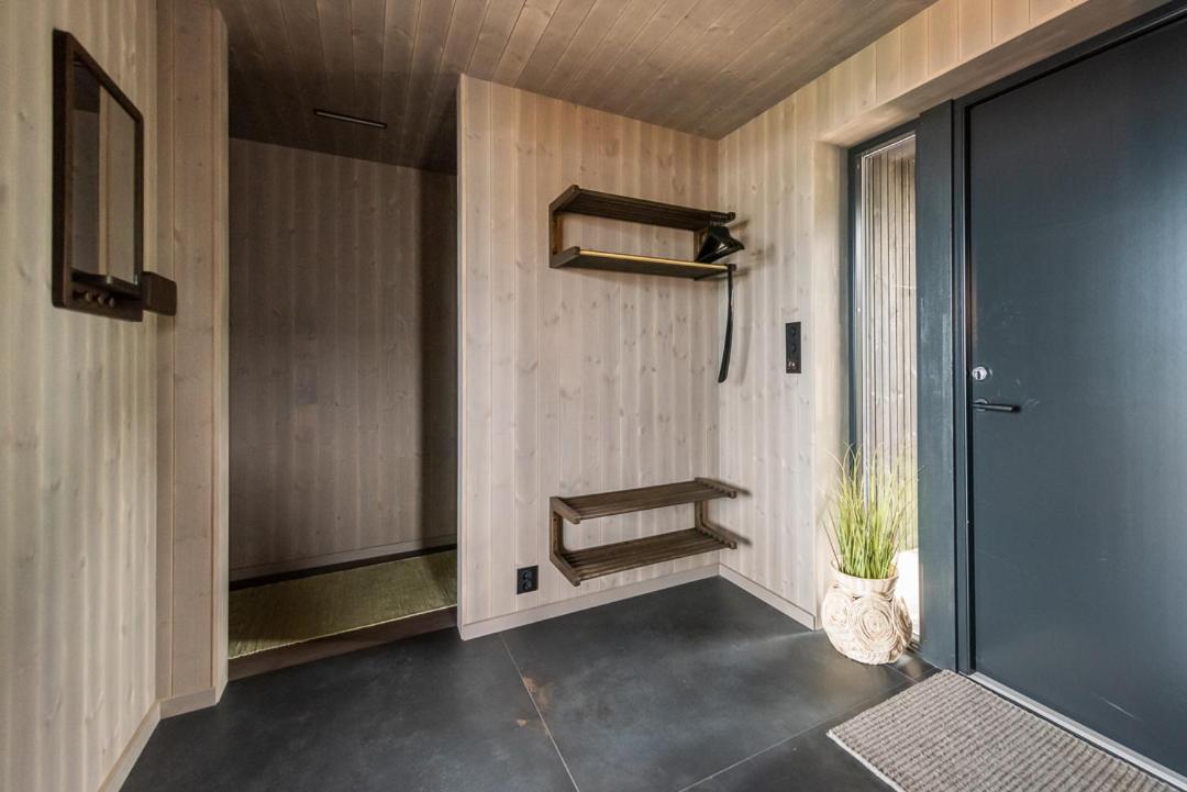 Hoda Cabin - Luxury Lodge With Jacuzzi And Sauna Lyngværet Exterior photo