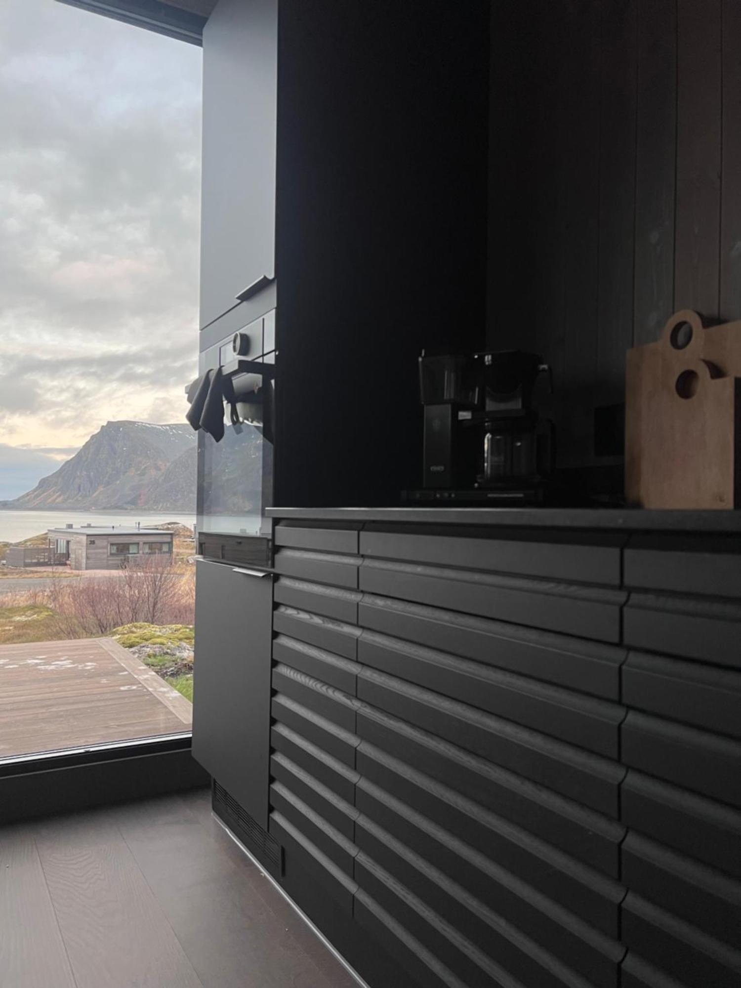 Hoda Cabin - Luxury Lodge With Jacuzzi And Sauna Lyngværet Exterior photo